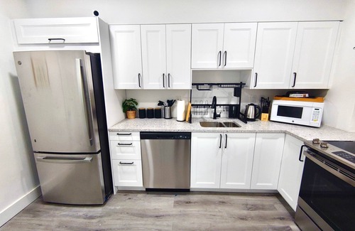 Miami Gardens House | Paradise Gardens 2BDR Unit Near Hardrock Stadium