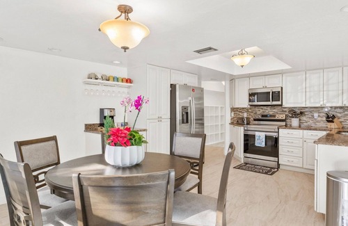 Bradenton House | Paradise Getaway w/Pool, Game Room & Fire Pit!