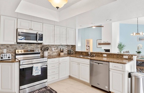 Bradenton House | Paradise Getaway w/Pool, Game Room & Fire Pit!