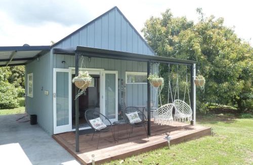 Onemana Ski Chalet | Paradise Grove