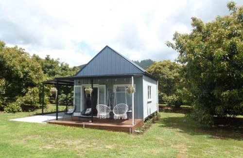 Onemana Ski Chalet | Paradise Grove