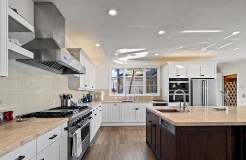 Del Monte Forest House | Paradise Hill - Pebble Beach Estate - Oceanview Luxury: A/C, Putting Green, Pool Table, Gym, Hot Tub