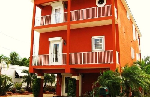 Key Largo Village House | PARADISE HOME AWAY FROM HOME!!