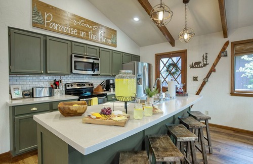 Munds Park Cabin | Paradise in the Pines - Pet friendly, summer getaway! Rental car available