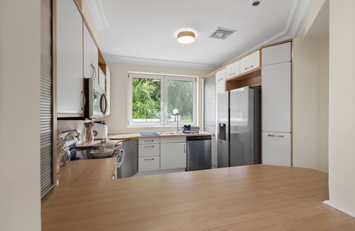 Nassau House | Paradise Island, Family Home, Spacious, Pool, Atlantis.Service and Essentials