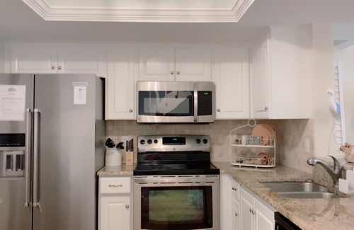 Pine Ridge House | Paradise Near Mercato & Vanderbilt Beach
