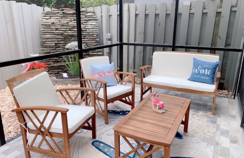 Pine Ridge House | Paradise Near Mercato & Vanderbilt Beach