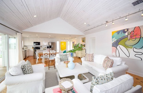 Rockport House | Paradise On Flamingo - 4 Bed 3 Bath Canal front home