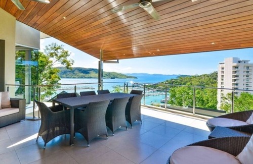 Airlie Beach House | Paradise on Hamilton