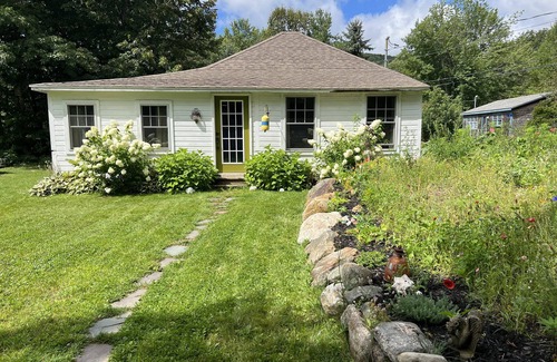 Hope Cottage | Paradise On Hobbs Pond ! Cottage on lake front! Only 8 minutes to Camden !