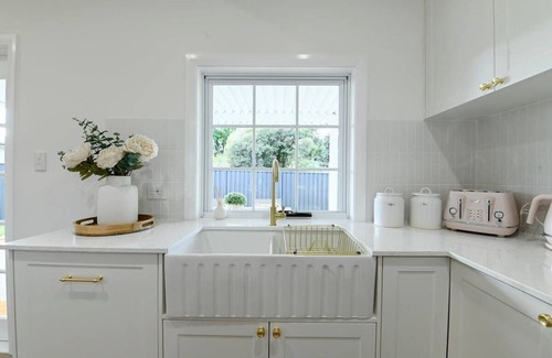 Dubbo House | Paradise on Palmer - Whimsical Abode, Firepit