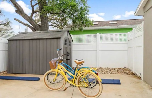 Tropic Apartment | Paradise Palms Stunning Efficiency103 w/private patio