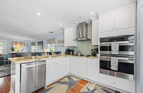 Old Town Condo | PARADISE PLACE:A tastefully decorated space in the heart of Old Town Key West