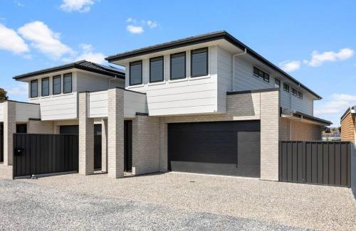 Aldinga Beach House | Paradise Point - 4BR Relaxing Coastal Retreat