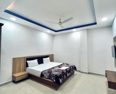 Gwalior Hotel | Paradise residency and cafe