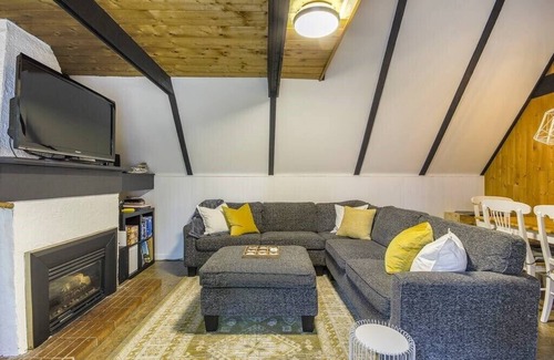 Orford Ski Chalet | Paradise, Spacious and Family friendly Cottage, fully equipped. Tons of activities