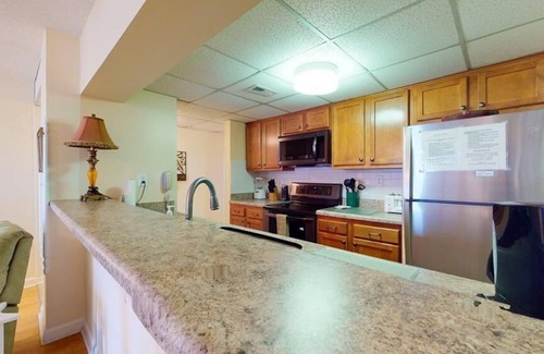 Carolina Beach Condo | Paradise Towers 504 - Oceanfront Complex with Full Size Swimming Pool