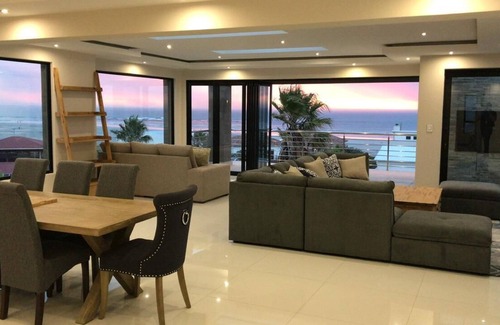 Melkbosstrand Villa | Paradise Vacation Villa