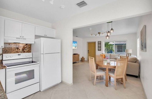 River Oaks Villa | Paradise villa near City/Beach/Airport