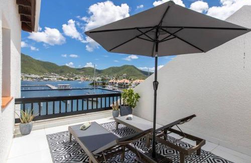 Simpson Bay Apartment | Paraiso in St Maarten- Steps away from Bars & Restaurants and Beach!