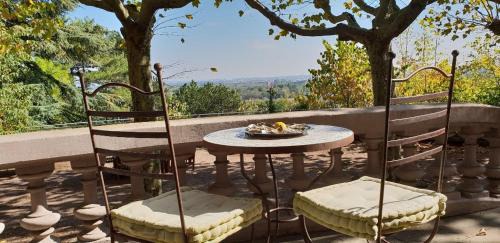 Vancia - Crepieux Bed & Breakfast | Parc de Biodiversité Le Castel - Maison d'hôtes & Table Bio