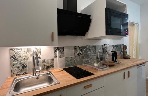 La Ville-du-Bois Apartment | PARENTHESE LOVE - Bali Mon Amour Suite Balneo SPA Proche Orly-Paris