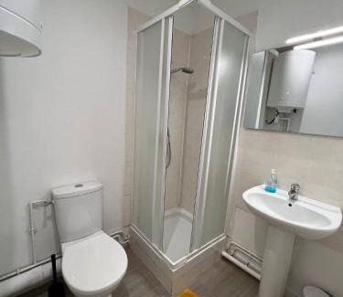 Saint-Charles du Port Apartment | Parfait F1, Entrée du Havre #4