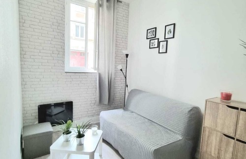 Moulin de la Vierge Apartment | Paris 14 eme: Superb studette, quiet and bright