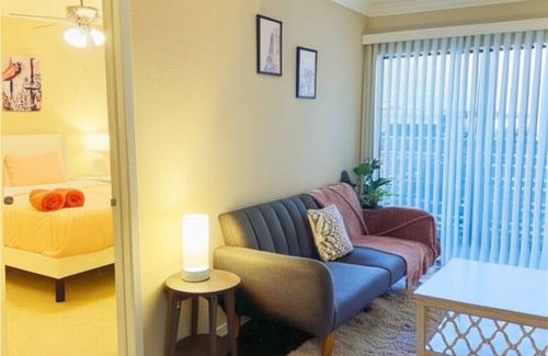 Astrodome Apartment | Paris Balcony by Medical Center & NRG Stadium!