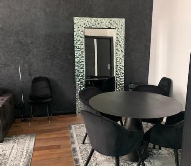 Porte-Dauphine Apartment | Paris Incredible Olympic Nest