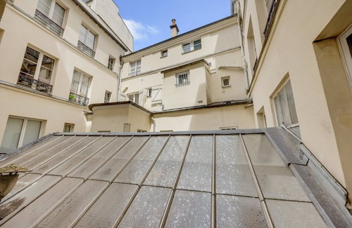 3rd Arrondissement Apartment | Paris Marais Bretagne Temple