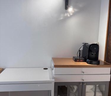 Quartier Sainte-Avoye Apartment | Paris Marais Sunshine Studio