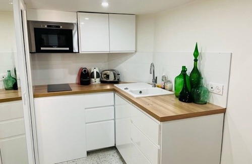 Arts-et-Metiers Apartment | Paris, Rue Meslay Porte St-Martin