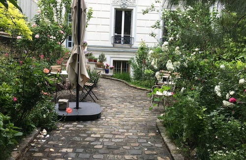 Epinettes Apartment | Paris, superb apartment overlooking the garden