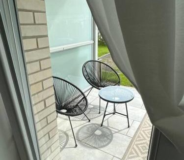 Hedtberg Apartment | Paris to Bochum, 4 Pers. Apartm.