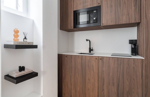 Ternes Apartment | Parisian Design Apartment - 2 rooms - sleeps 4 - Palais Maillot