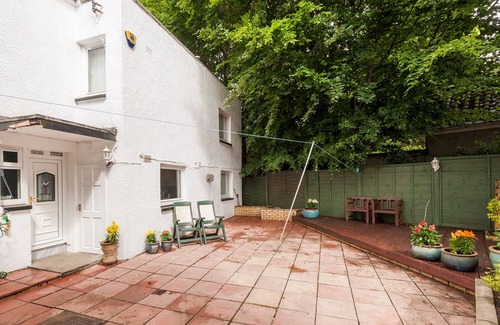 Ellemford Apartment | Parisian style 2 bedroom the Marchfield Residence