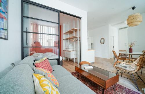 Hopital Saint-Louis Apartment | Parisuites Central Canal Saint Martin Design & Luxe & Cosy