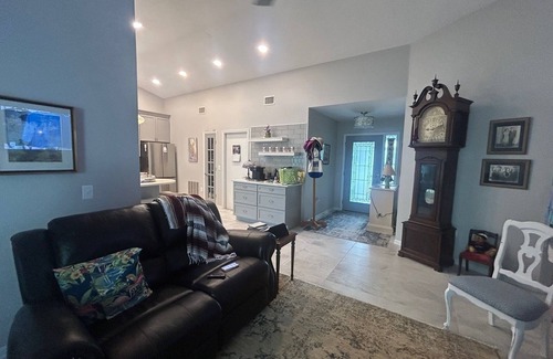 Englewood House | Park Forest Villa, over 55, community pool, clubhouse available for winter 25/26