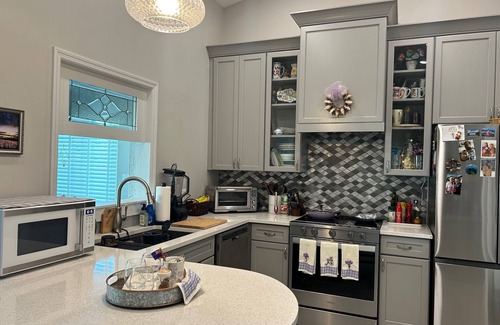 Englewood House | Park Forest Villa, over 55, community pool, clubhouse available for winter 25/26