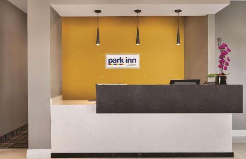 Brampton Hotel | Park Inn by Radisson Brampton, ON