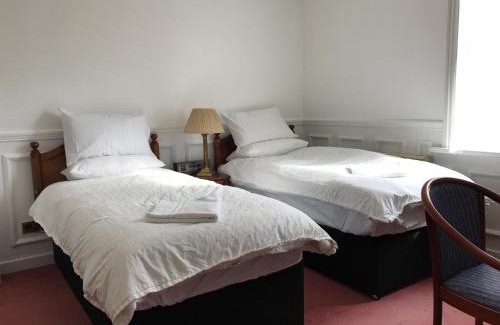 Dover Hotel | Park Inn Palace