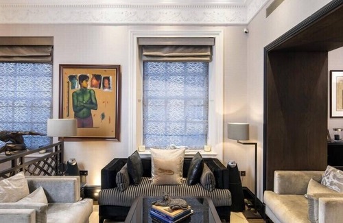 City of Westminster Apartment | PARK LANE Apartment with swimming pool, Gym & Spa