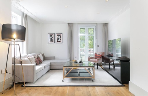 City of Westminster Apartment | Park Lane Prestige - Modern 2BR Apartment