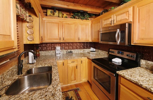 Wears Valley Cabin | Park Paradise: Your Smoky Mountain Sanctuary is Calling!