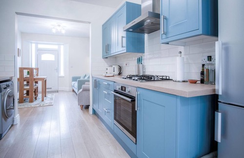 Tenby Apartment | Park Place - 2 Bedroom Apartment - Tenby