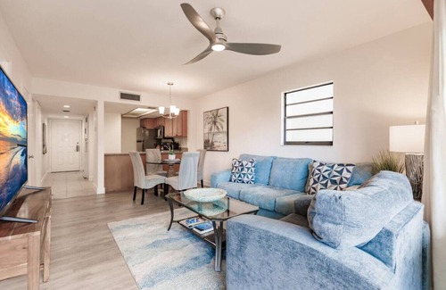 Park Shore Apartment | Park Shore Resort 2nd Floor BLDG J #254