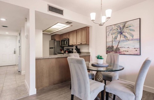 Park Shore Apartment | Park Shore Resort 2nd Floor BLDG J #254