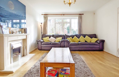West Wittering Cottage | Park Side - West Wittering - a town house that sleeps 10 guests in 5 bedrooms