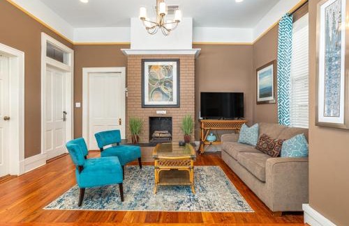 Historic Downtown Savannah Apartment | Park View B
